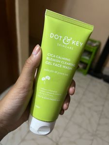 Dot &amp; Key Acne Clearing Kit