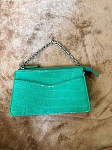 Green Croc-Effect Pouch