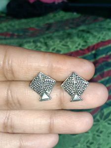 10 Stud Earrings + 1 FREE