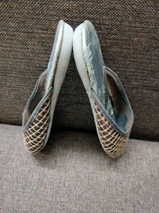 Ethnic Half Mojris