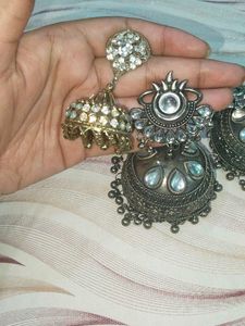 Oxidized Unique Earring