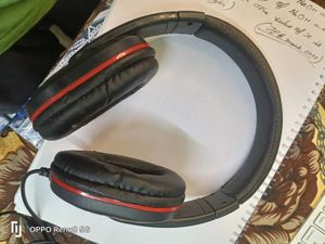 Headphone From Metlek  In Good Condition