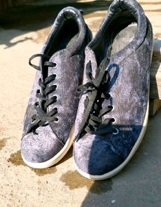Charcoal Colour Casual shoe(Unisex)
