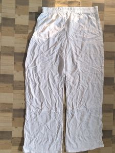 White Women&#39;s Salwar