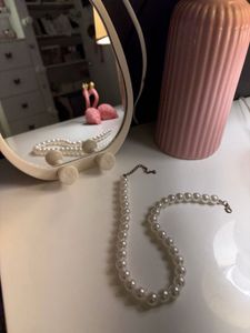 Pearl Beaded Necklace