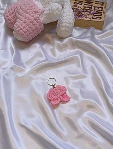 Kawai Bow Keychain 🎀