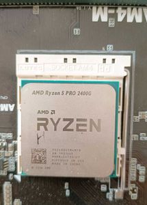 AMD RYZEN 5 2400G Gaming Processor (Working)
