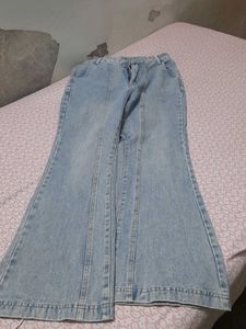 Urbanic Blue Jean 💙 + Free Top ❤️