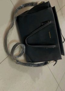 Van Heusen Hand Bag