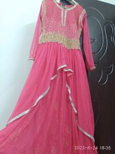 Heavy Net Gown With So Much Flair