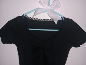 (New) Black Assymetrical Lace Top 🎀🖤