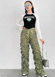 Graphic Raglan Crop Top