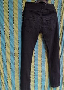Black Skinny Fit Jean For Women