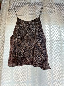 Leopard Print Tie-Front Crop Top