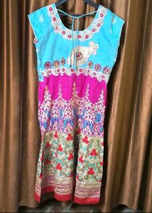 Stylish Kurta Size 44 inches, Earrings n Hair Acce