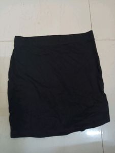 black pencil skirt