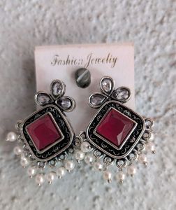 It&#39;s A New Earrings With Good Quality.