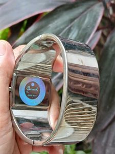 Quartz Analog Bracelet Watch