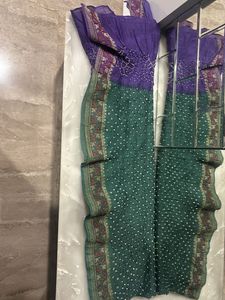 Elegant Green Bandhani Dupatta