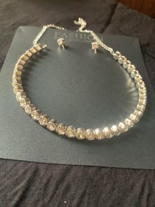 Neckless Set