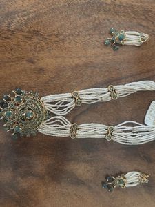 Necklace &amp; Earring Set