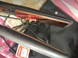 ikonic hair straightener