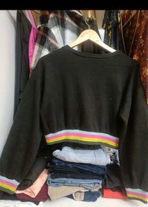 Black Cropped Sweatshirt