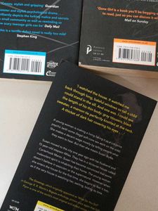 Gillian Flynn Book Set