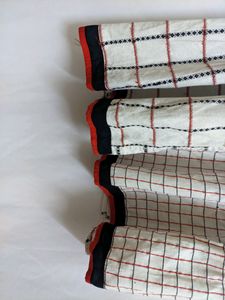 Huur Threadwork Kurta