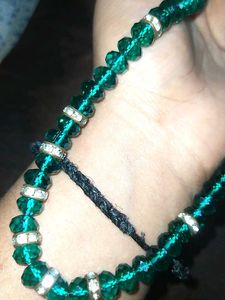 A Crystal Green Chain Necklace