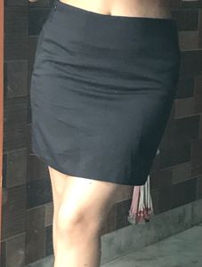 Classic Black Mini Skirt