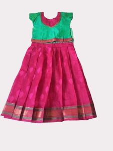 Girls&#39; Traditional Indian Lehenga Choli Set