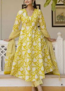 Elegant Green Kurta Set