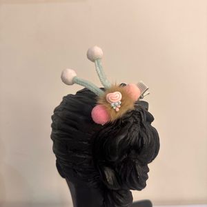 Cute Hair Clips with Pompoms2piece