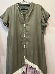 Elegant Olive Green Dress with Ruffled Hem