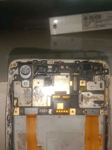 DISPLAY BROKEN PHONE