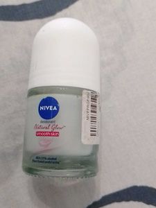 Nivea Natural Glow Deodrant
