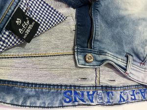 Stylish Blue Denim Jeans