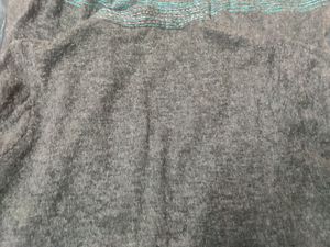 Woolen Kurta With Embroidrery (40)