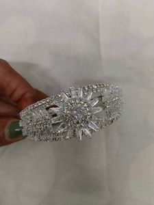 Sparkling Bangle Bracelet