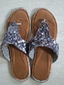 combo of 3 (flats) in good condition 🌺