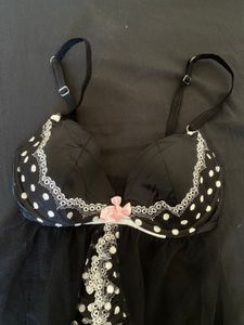 Victoria secret bra with lacey details