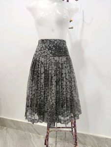 Pleated Floral Print Skirt