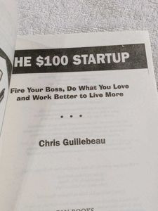 The $100 Startup Book by Chris Guillebeau
