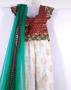 Maroon &amp; Cream Ethnic Lehenga(Women&#39;s)