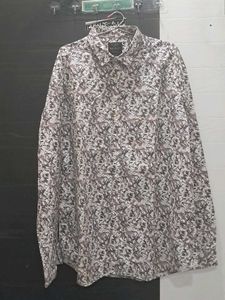 SELECT Floral Print Button-Down
