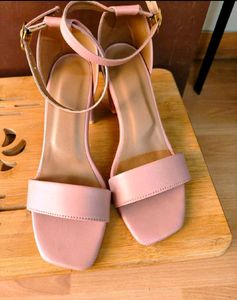 Women Pink Block Heel Strappy Buckle Sandal