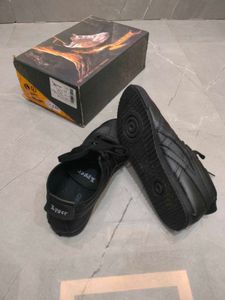 Black 🐈‍⬛ Women Shoes 👟