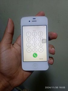 IPHONE 4S MINT CONDITION