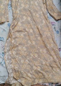 Elegant Floral Embellished Kurta